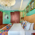 Fabhotel Cotts Villa Vasant Kunj